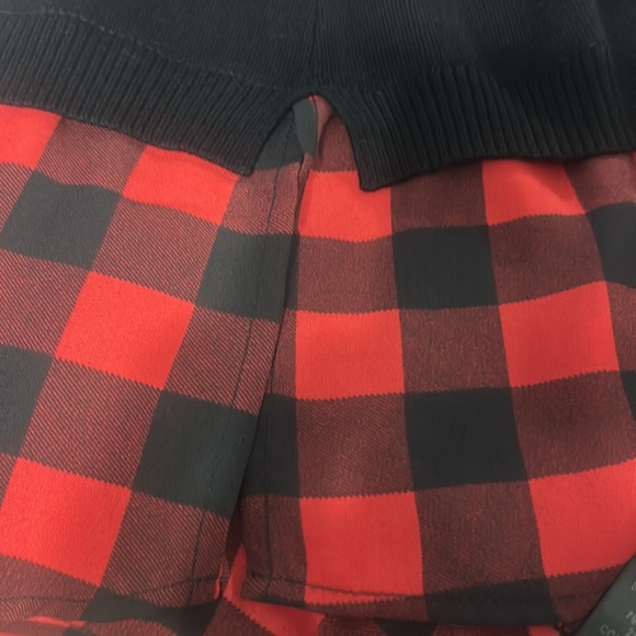 Adrianna Papell elegant pullover,Used excellent condition. Size M. - Picture 11 of 12